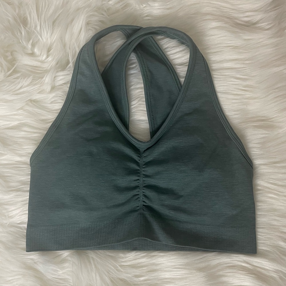 Alphalete Amplify Sports Bra